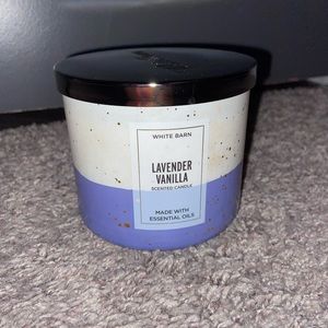 White Barn 3 wick candle